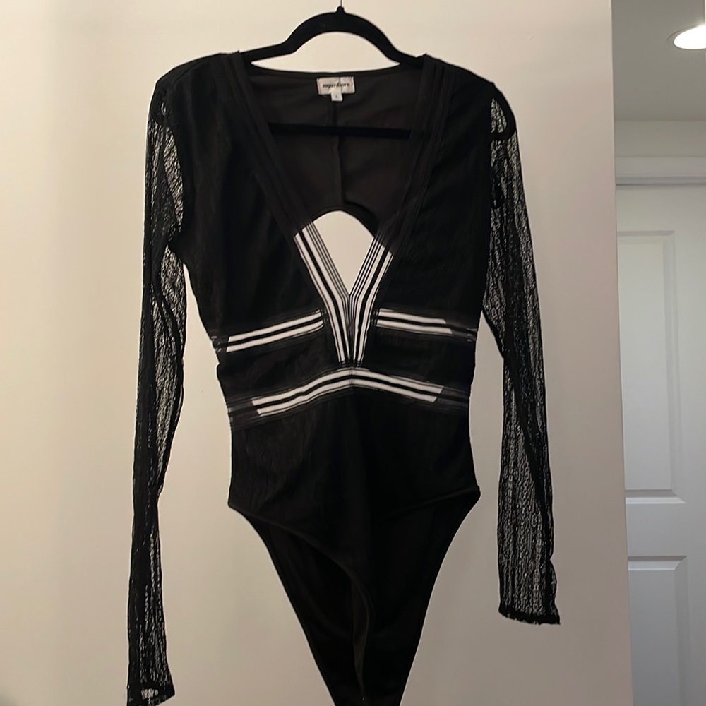 Super down- Black lace cut out bodysuit Size Large